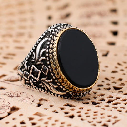 Siyah Oniks Taşlı İşlemeli Gümüş Yüzük