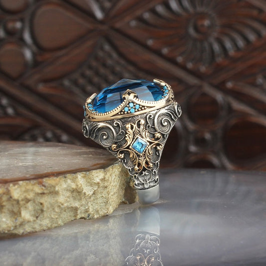 Rölyef Deseni Mavi Topaz Taşlı Gümüş Yüzük